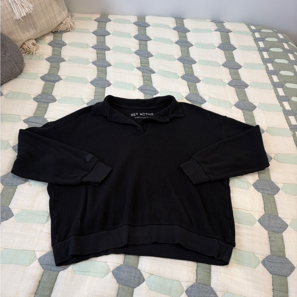 SET Active Classic Black Crewneck Sweater
